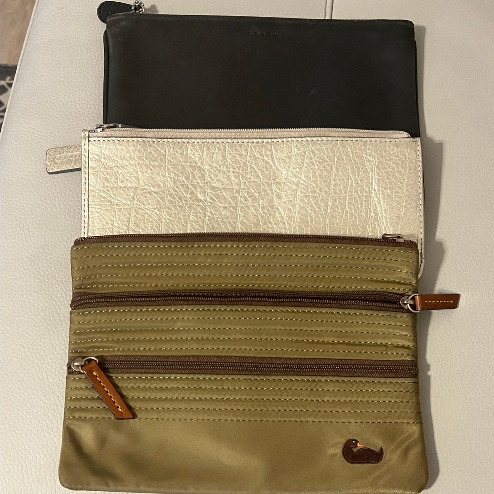 Stylish Women's Toiletry Bag Set in Black, Cream, and Brown